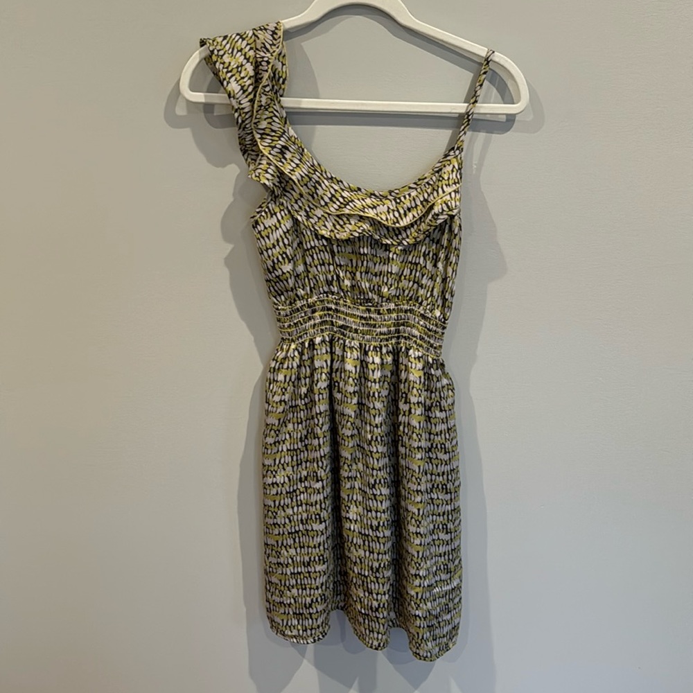 Yahada mini dress size small. Purple, lime green and light tan.